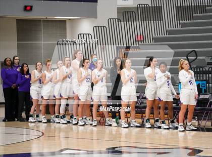 Thumbnail 2 in Salem vs. Brownsburg (Sneakers for Santa Shootout) photogallery.