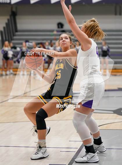 Thumbnail 1 in Salem vs. Brownsburg (Sneakers for Santa Shootout) photogallery.