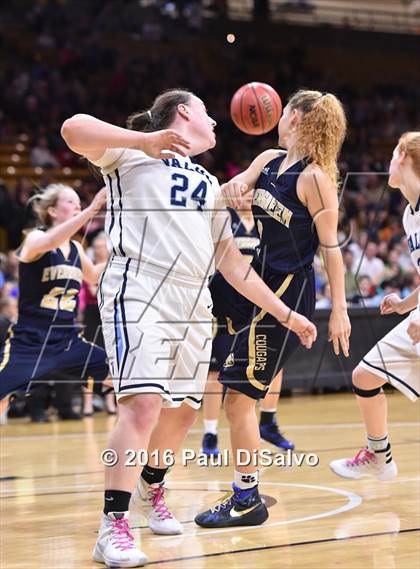Thumbnail 3 in Evergreen vs. Valor Christian (CHSAA 4A Final) photogallery.