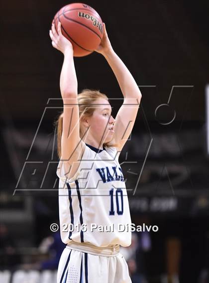 Thumbnail 2 in Evergreen vs. Valor Christian (CHSAA 4A Final) photogallery.