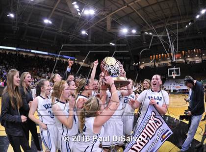 Thumbnail 3 in Evergreen vs. Valor Christian (CHSAA 4A Final) photogallery.