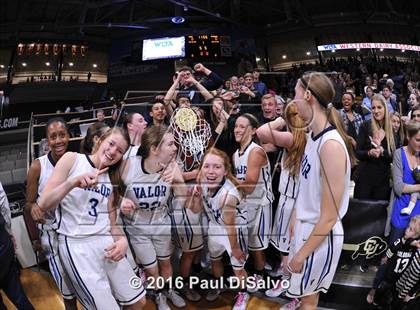 Thumbnail 2 in Evergreen vs. Valor Christian (CHSAA 4A Final) photogallery.