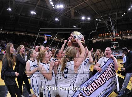Thumbnail 3 in Evergreen vs. Valor Christian (CHSAA 4A Final) photogallery.