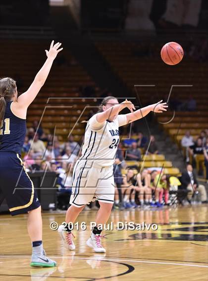 Thumbnail 2 in Evergreen vs. Valor Christian (CHSAA 4A Final) photogallery.