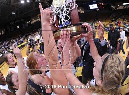 Thumbnail 2 in Evergreen vs. Valor Christian (CHSAA 4A Final) photogallery.