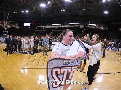 Thumbnail 2 in Evergreen vs. Valor Christian (CHSAA 4A Final) photogallery.