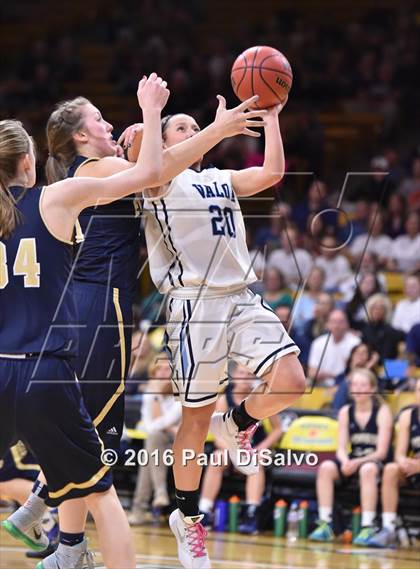 Thumbnail 2 in Evergreen vs. Valor Christian (CHSAA 4A Final) photogallery.