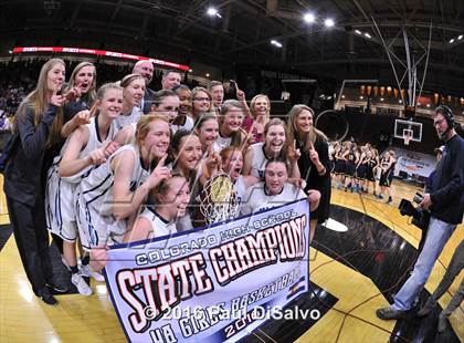 Thumbnail 2 in Evergreen vs. Valor Christian (CHSAA 4A Final) photogallery.