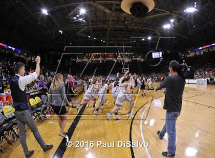 Thumbnail 3 in Evergreen vs. Valor Christian (CHSAA 4A Final) photogallery.
