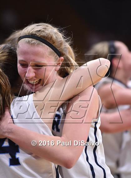 Thumbnail 3 in Evergreen vs. Valor Christian (CHSAA 4A Final) photogallery.