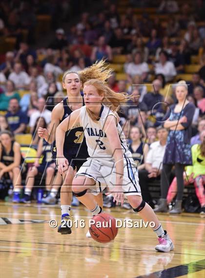 Thumbnail 1 in Evergreen vs. Valor Christian (CHSAA 4A Final) photogallery.