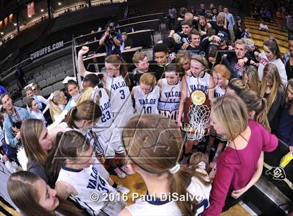 Thumbnail 3 in Evergreen vs. Valor Christian (CHSAA 4A Final) photogallery.