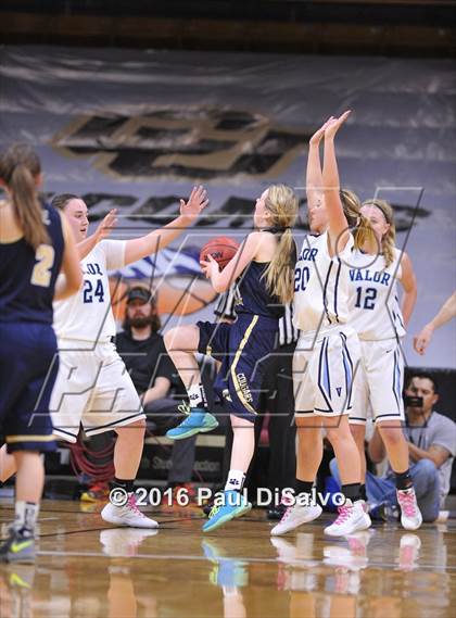 Thumbnail 2 in Evergreen vs. Valor Christian (CHSAA 4A Final) photogallery.