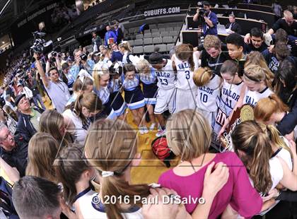 Thumbnail 3 in Evergreen vs. Valor Christian (CHSAA 4A Final) photogallery.