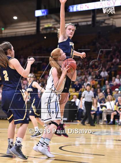 Thumbnail 3 in Evergreen vs. Valor Christian (CHSAA 4A Final) photogallery.