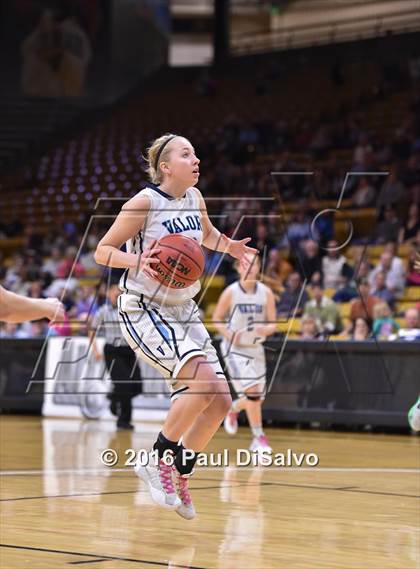 Thumbnail 2 in Evergreen vs. Valor Christian (CHSAA 4A Final) photogallery.