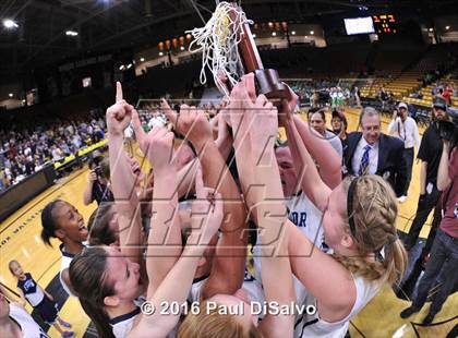 Thumbnail 1 in Evergreen vs. Valor Christian (CHSAA 4A Final) photogallery.