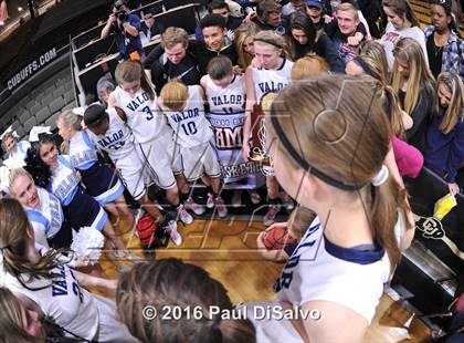 Thumbnail 3 in Evergreen vs. Valor Christian (CHSAA 4A Final) photogallery.