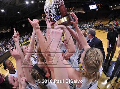 Thumbnail 1 in Evergreen vs. Valor Christian (CHSAA 4A Final) photogallery.