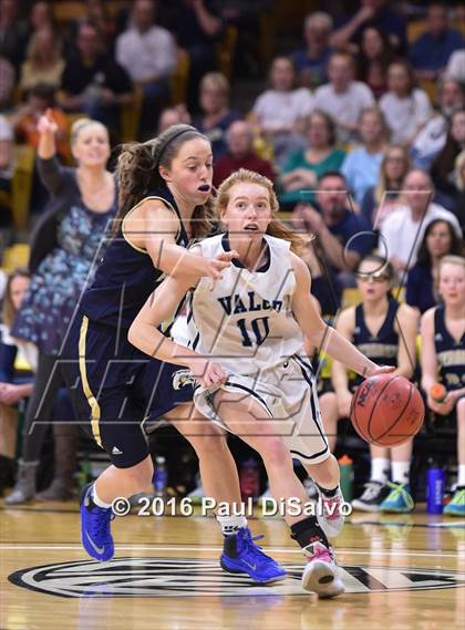 Thumbnail 1 in Evergreen vs. Valor Christian (CHSAA 4A Final) photogallery.