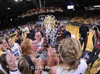 Thumbnail 2 in Evergreen vs. Valor Christian (CHSAA 4A Final) photogallery.