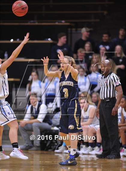 Thumbnail 2 in Evergreen vs. Valor Christian (CHSAA 4A Final) photogallery.