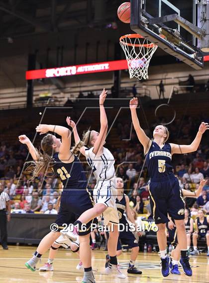 Thumbnail 2 in Evergreen vs. Valor Christian (CHSAA 4A Final) photogallery.