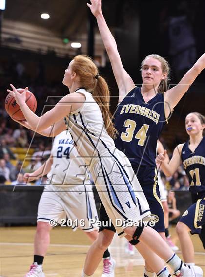 Thumbnail 3 in Evergreen vs. Valor Christian (CHSAA 4A Final) photogallery.