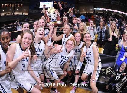 Thumbnail 2 in Evergreen vs. Valor Christian (CHSAA 4A Final) photogallery.
