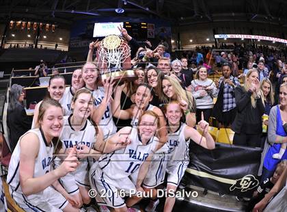 Thumbnail 3 in Evergreen vs. Valor Christian (CHSAA 4A Final) photogallery.
