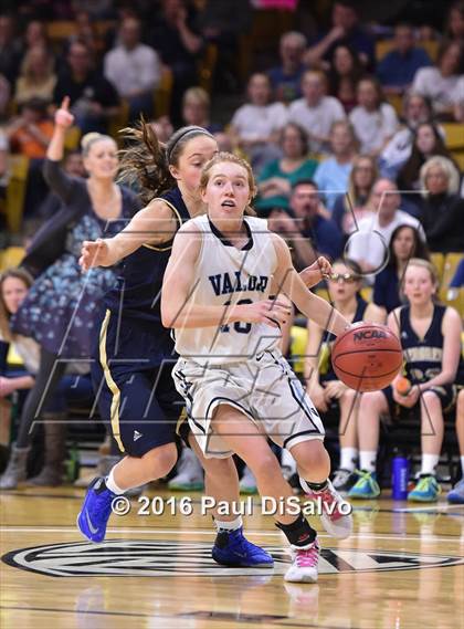 Thumbnail 2 in Evergreen vs. Valor Christian (CHSAA 4A Final) photogallery.