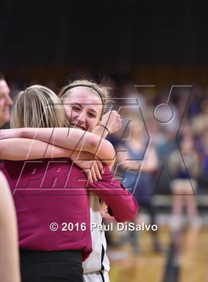 Thumbnail 3 in Evergreen vs. Valor Christian (CHSAA 4A Final) photogallery.