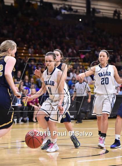 Thumbnail 1 in Evergreen vs. Valor Christian (CHSAA 4A Final) photogallery.