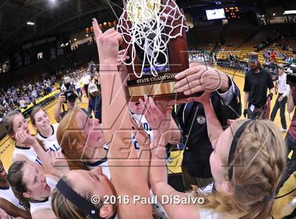 Thumbnail 1 in Evergreen vs. Valor Christian (CHSAA 4A Final) photogallery.