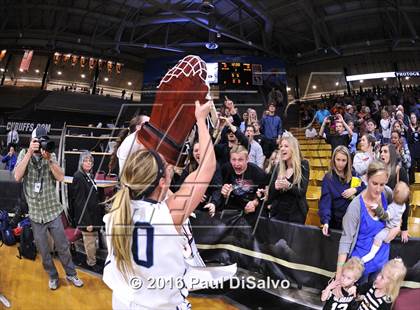 Thumbnail 2 in Evergreen vs. Valor Christian (CHSAA 4A Final) photogallery.