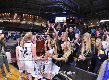 Thumbnail 2 in Evergreen vs. Valor Christian (CHSAA 4A Final) photogallery.