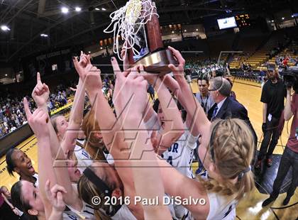 Thumbnail 2 in Evergreen vs. Valor Christian (CHSAA 4A Final) photogallery.