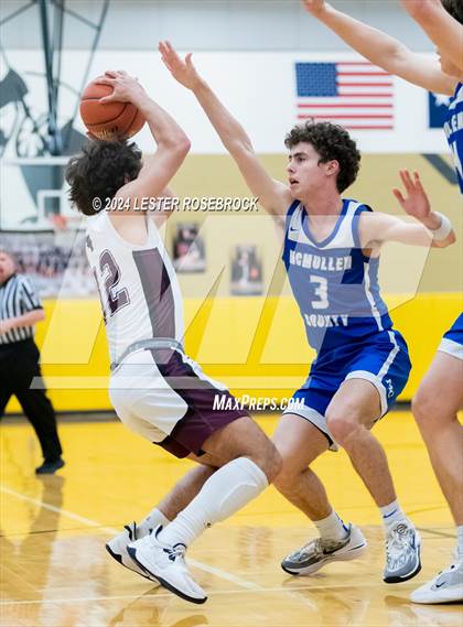 Thumbnail 1 in Fayetteville vs. McMullen County (UIL 3A Area Playoffs) photogallery.