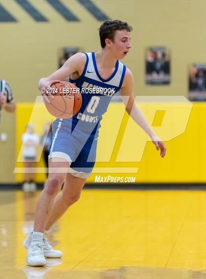 Thumbnail 1 in Fayetteville vs. McMullen County (UIL 3A Area Playoffs) photogallery.