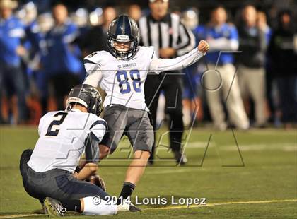 Thumbnail 2 in St. John Bosco vs. Norco (CIF SS Playoff) photogallery.