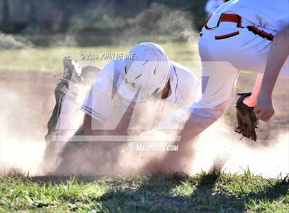Thumbnail 3 in Mora vs. Clayton photogallery.