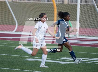 Thumbnail 3 in Mater Dei Catholic vs. Paloma Valley (CIF SoCal Regional D5 1st Round) photogallery.