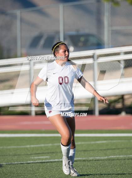 Thumbnail 3 in Mater Dei Catholic vs. Paloma Valley (CIF SoCal Regional D5 1st Round) photogallery.