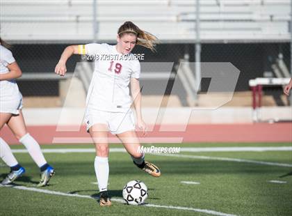 Thumbnail 3 in Mater Dei Catholic vs. Paloma Valley (CIF SoCal Regional D5 1st Round) photogallery.