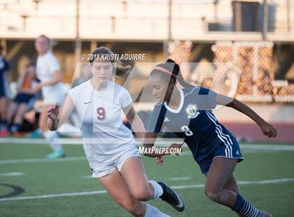 Thumbnail 2 in Mater Dei Catholic vs. Paloma Valley (CIF SoCal Regional D5 1st Round) photogallery.