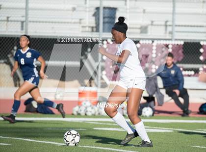 Thumbnail 3 in Mater Dei Catholic vs. Paloma Valley (CIF SoCal Regional D5 1st Round) photogallery.