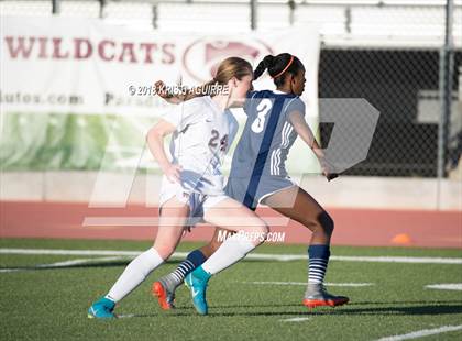 Thumbnail 3 in Mater Dei Catholic vs. Paloma Valley (CIF SoCal Regional D5 1st Round) photogallery.