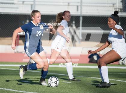 Thumbnail 3 in Mater Dei Catholic vs. Paloma Valley (CIF SoCal Regional D5 1st Round) photogallery.