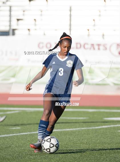 Thumbnail 2 in Mater Dei Catholic vs. Paloma Valley (CIF SoCal Regional D5 1st Round) photogallery.
