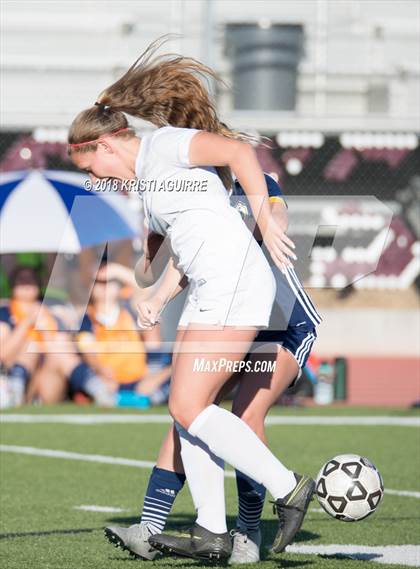 Thumbnail 2 in Mater Dei Catholic vs. Paloma Valley (CIF SoCal Regional D5 1st Round) photogallery.